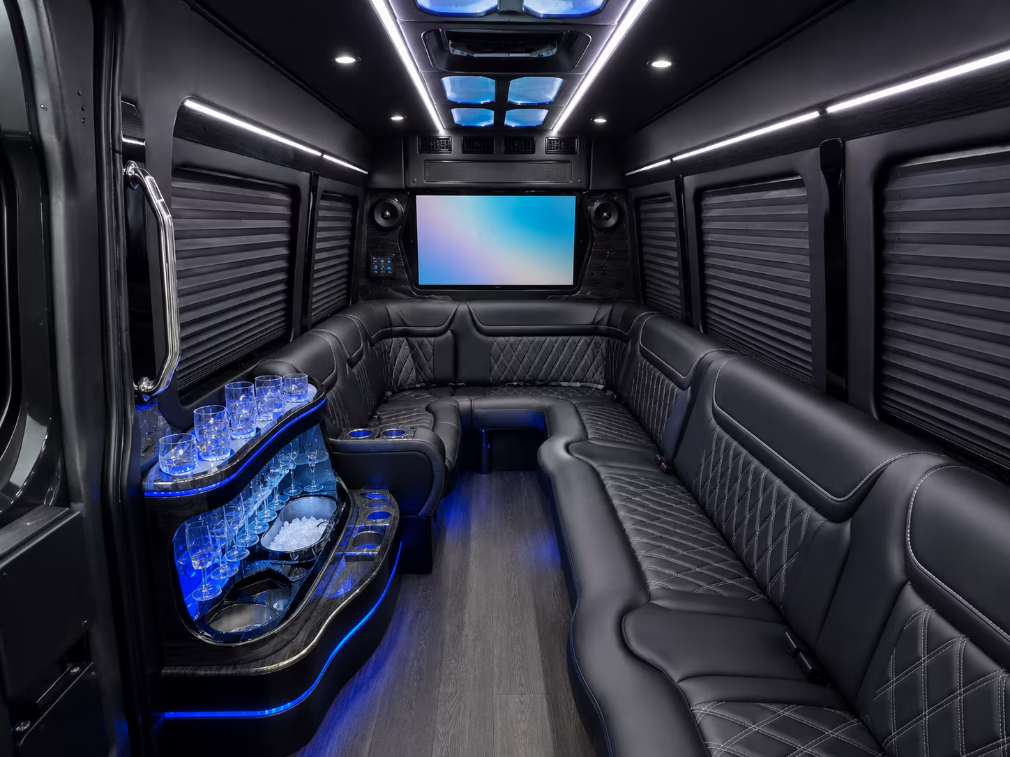 employee shuttle buses from long beach anaheim and surrounding communities to westminster